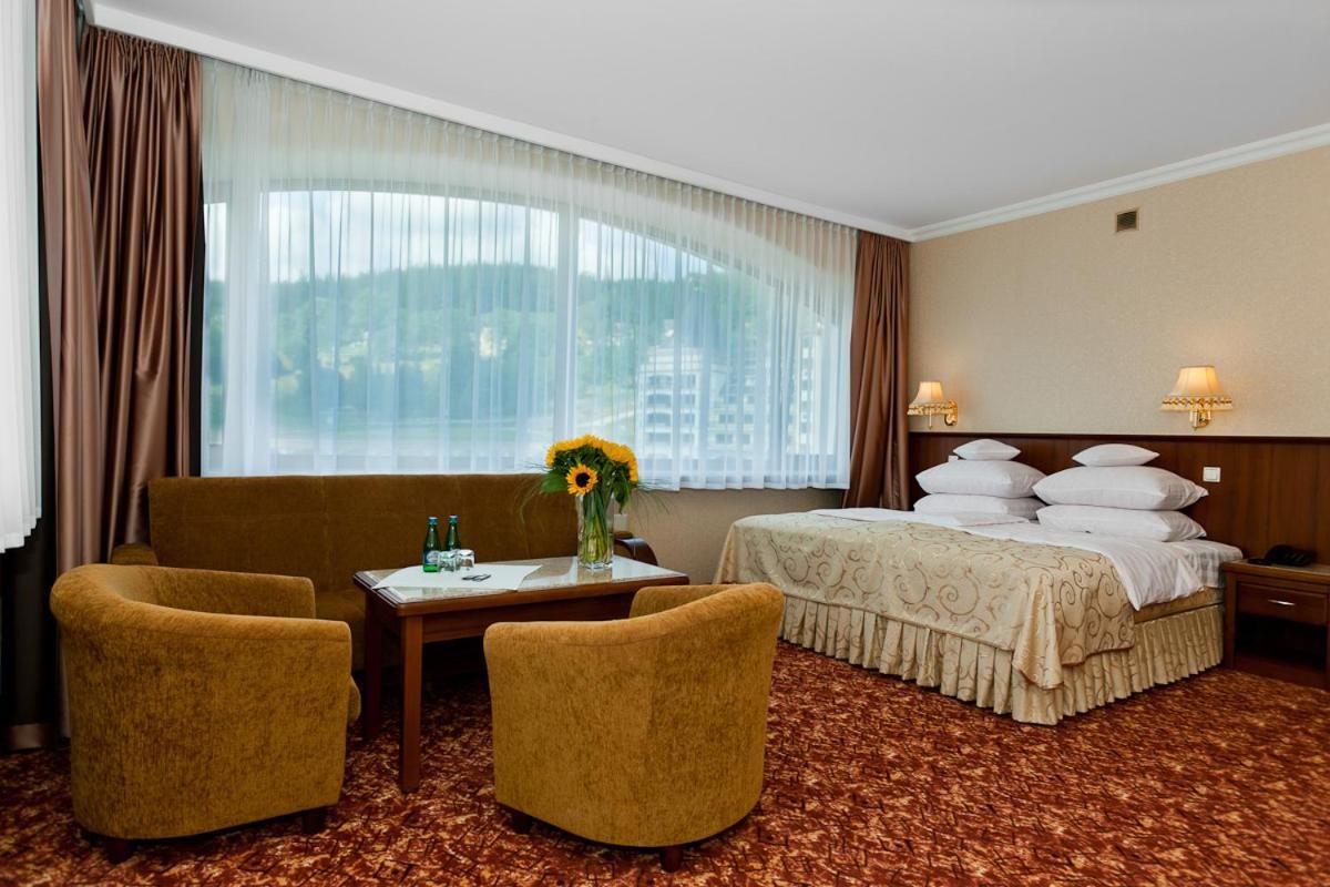 Отель Hotel Gołębiewski Karpacz Карпач-22